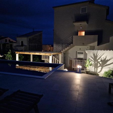 Apartments Jagoda โปดสตรานา ภายนอก รูปภาพ
