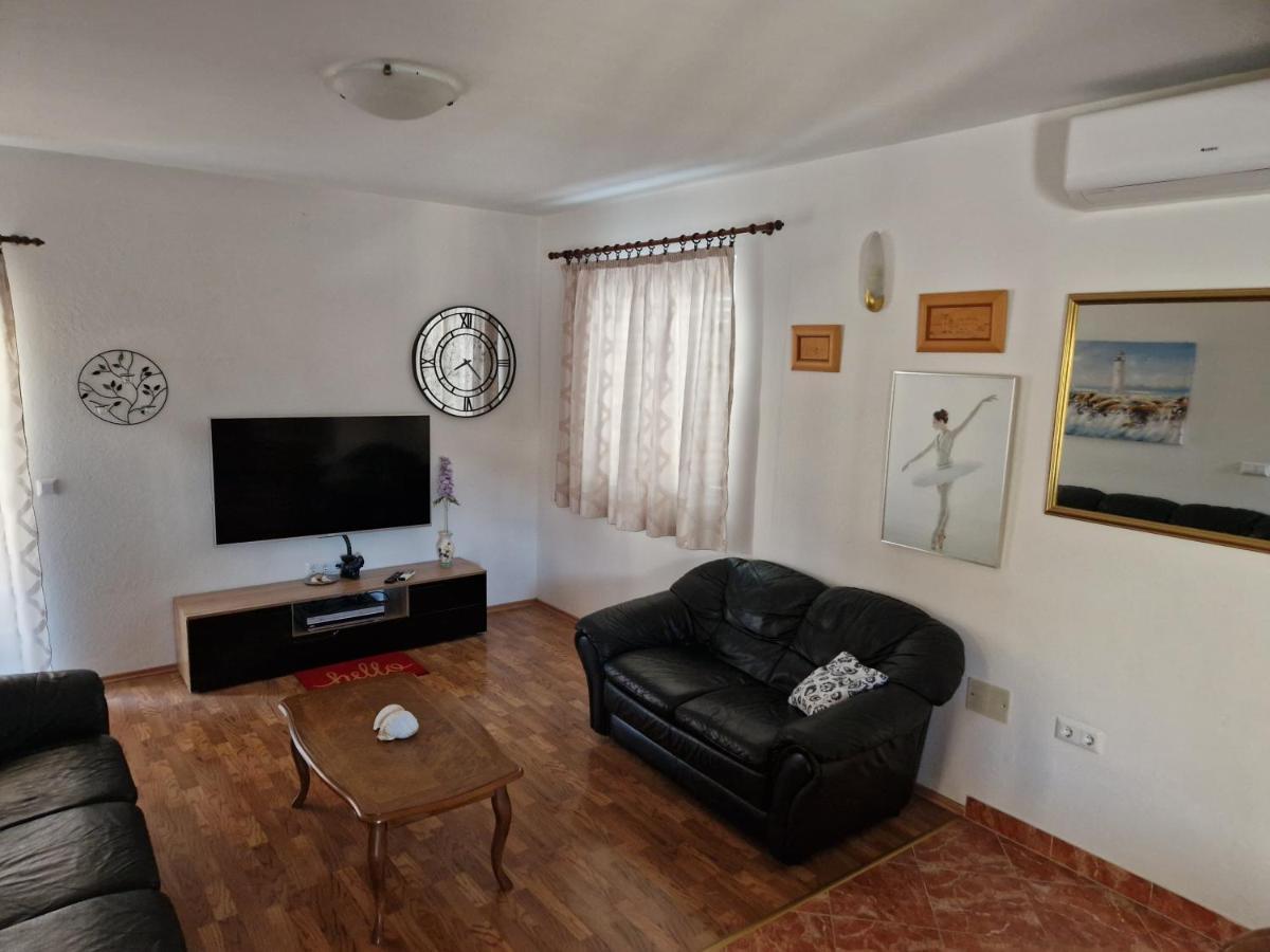 Apartments Jagoda โปดสตรานา ภายนอก รูปภาพ