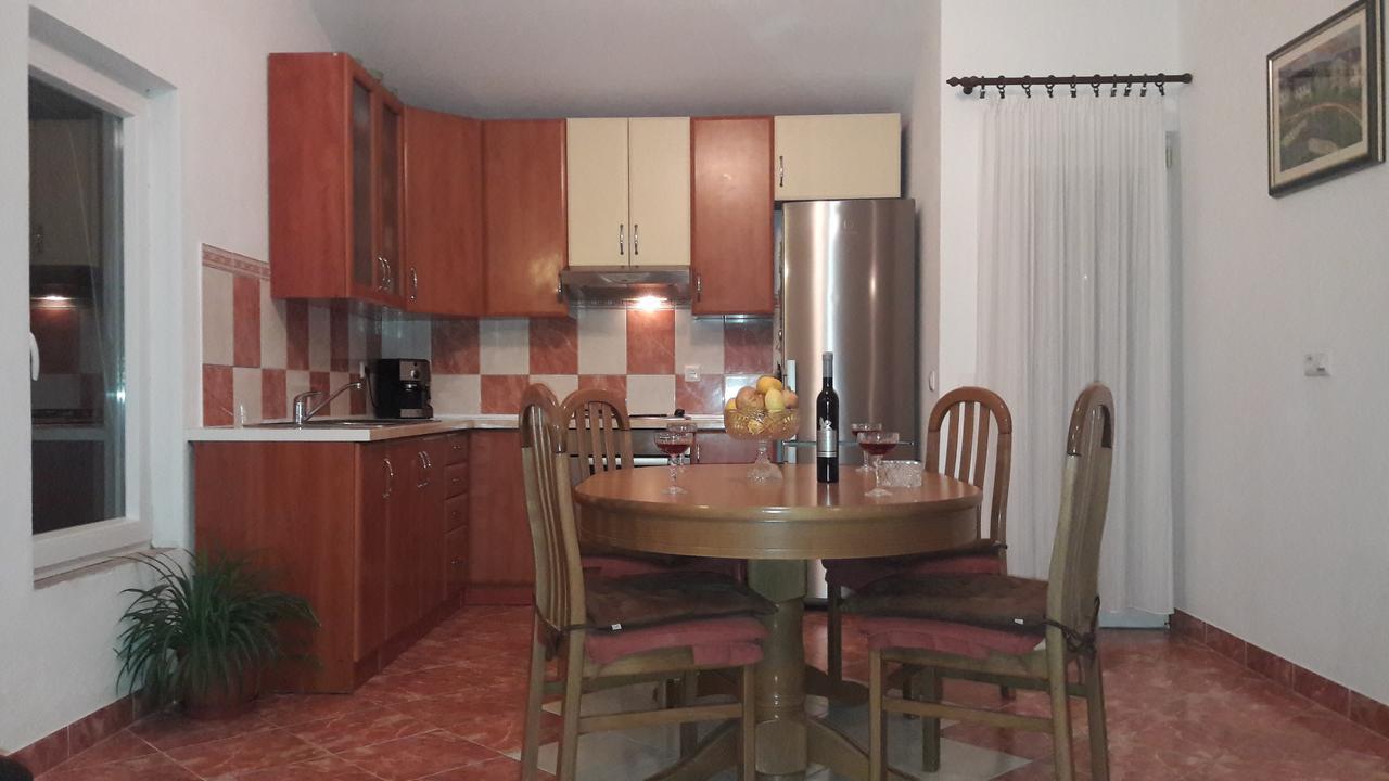 Apartments Jagoda โปดสตรานา ภายนอก รูปภาพ